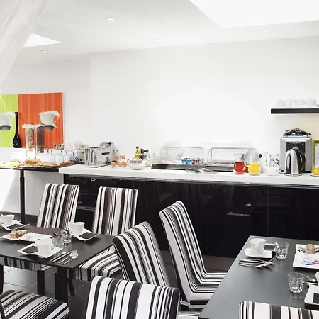 Standard Design Hotell 3*