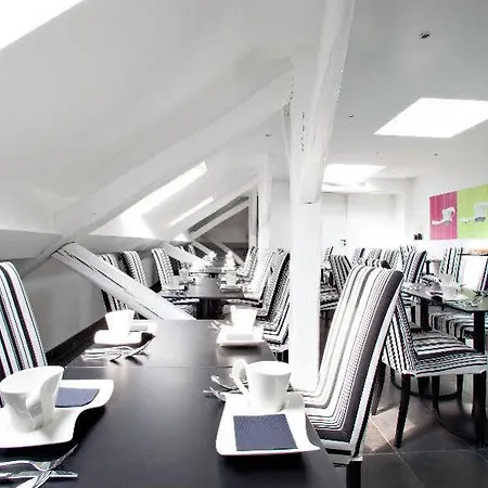 Standard Design 3* Paris